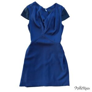 ROLAND MOURET TWO TONED BLUE W/ BLACK SLEEVE PLEATED MINI DRESS SZ 4